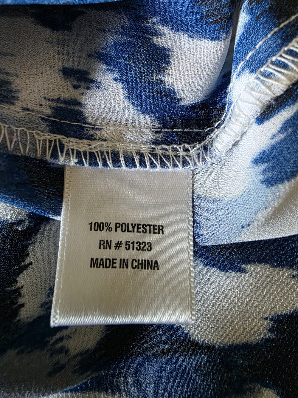 Chaus Blue and White Abstract Print Top - Picture 4 of 7